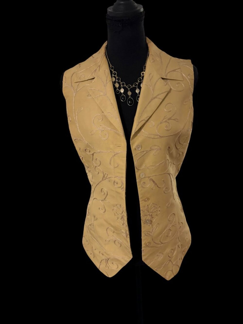 Dana Buchman Embroidered Silk Vest Size 6
